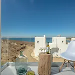 Apartament Akrolithos *