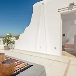 Akrolithos דירה