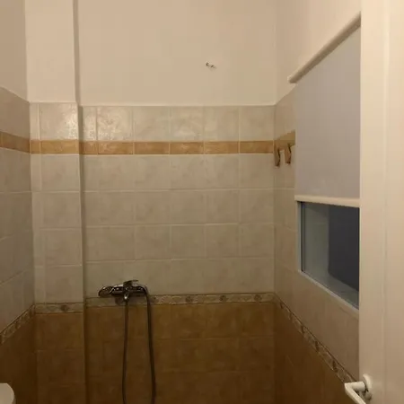 Akrolithos Apartment