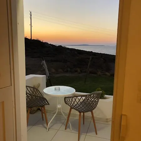 Akrolithos Apartment *