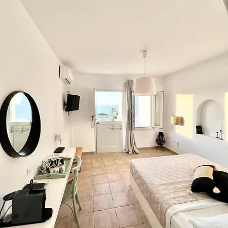 Akrolithos Apartment