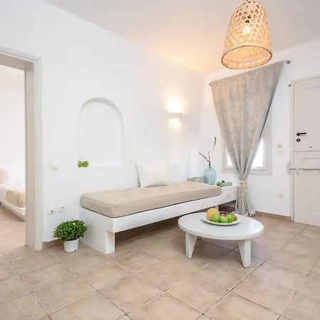 Akrolithos Apartment *