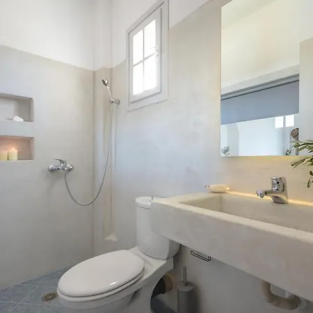 Akrolithos Stelida (Naxos)